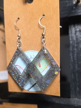 Holographic Glitter Diamond Drop Earrings - Black/Silver Sparkle